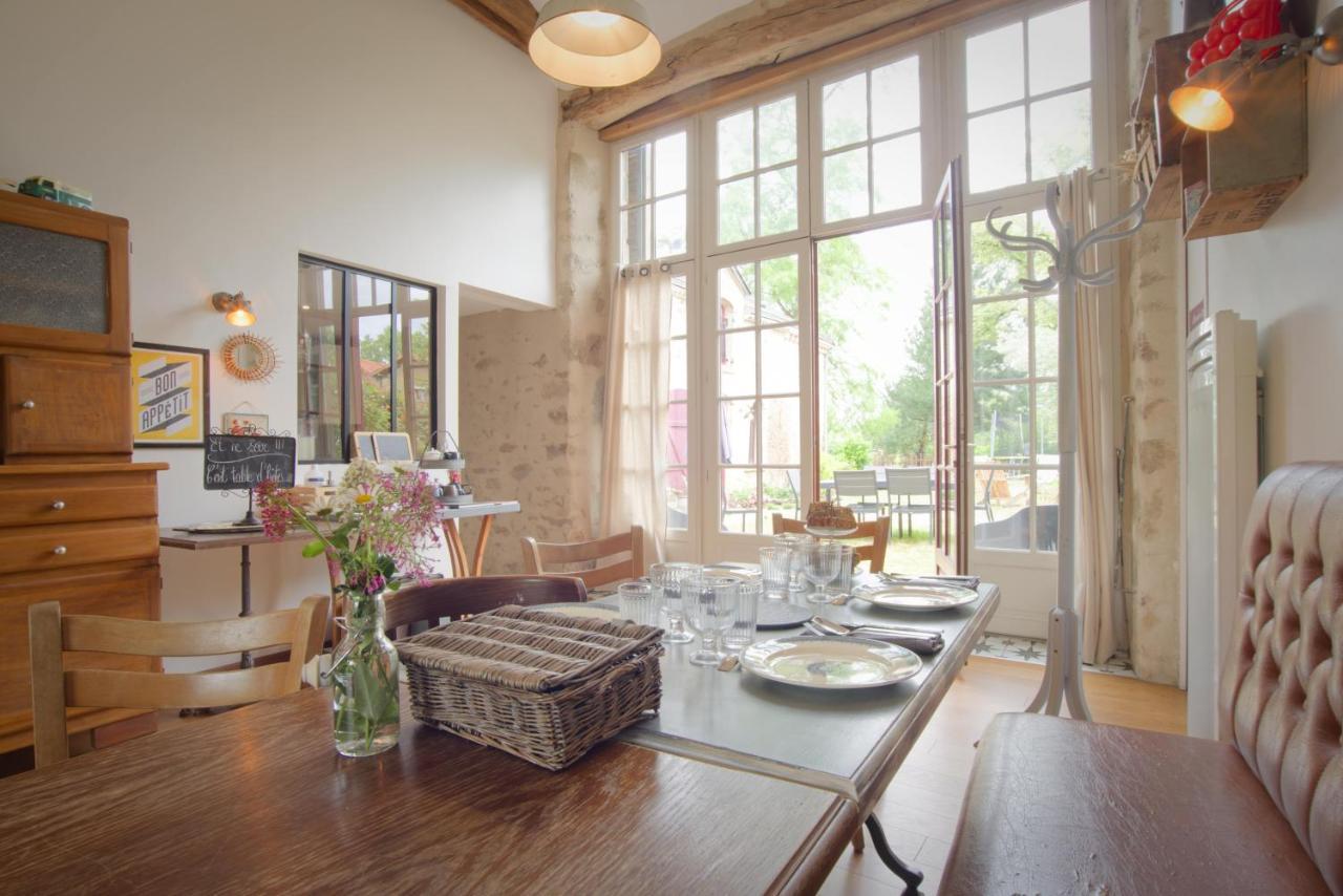 La Belle Lurette Bed & Breakfast Bressuire Exterior photo
